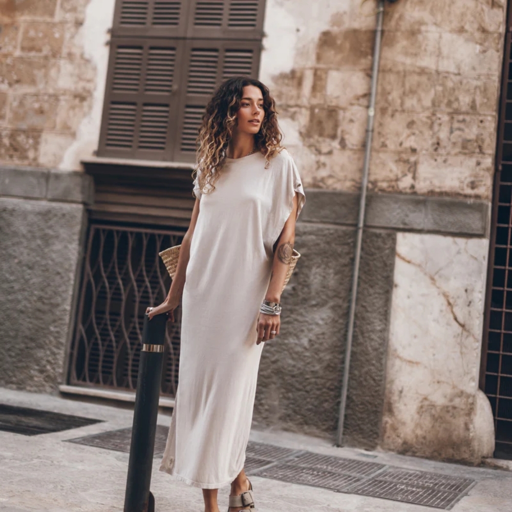 Elegant Cream Maxi Dress